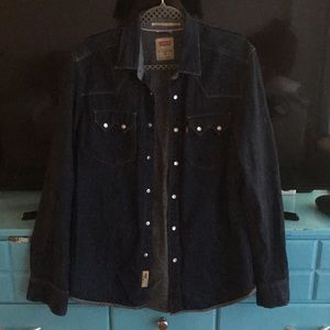 Levi’s Slim fit jean button down